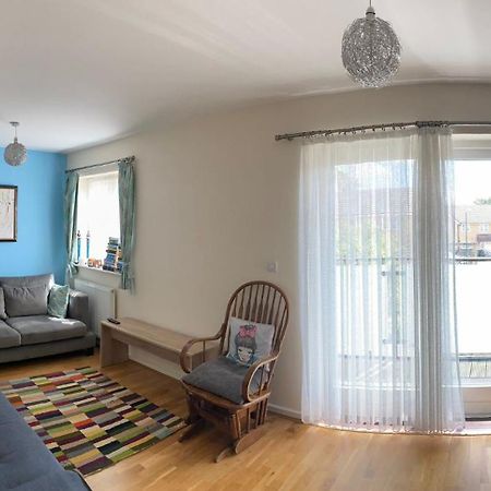 Cosy Private Room Лондон Экстерьер фото